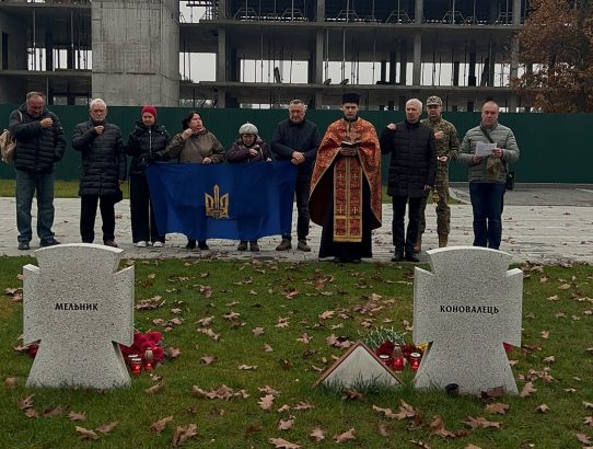 АНДРІЙ МЕЛЬНИК